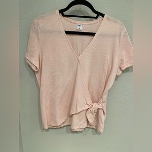 Pink knotted shirt